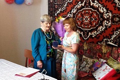 Ветеран Великой Отечественной войны Александра Захарова отметила 90-летний юбилей Ветеран Великой Отечественной войны Александра Захарова отметила 90-летний юбилей
